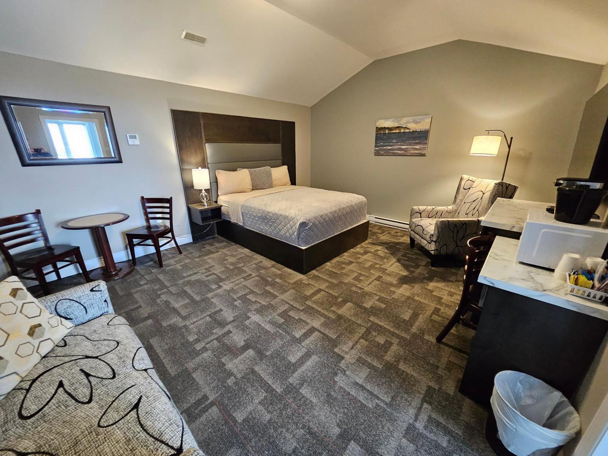 Newfound & Motel Topsail
